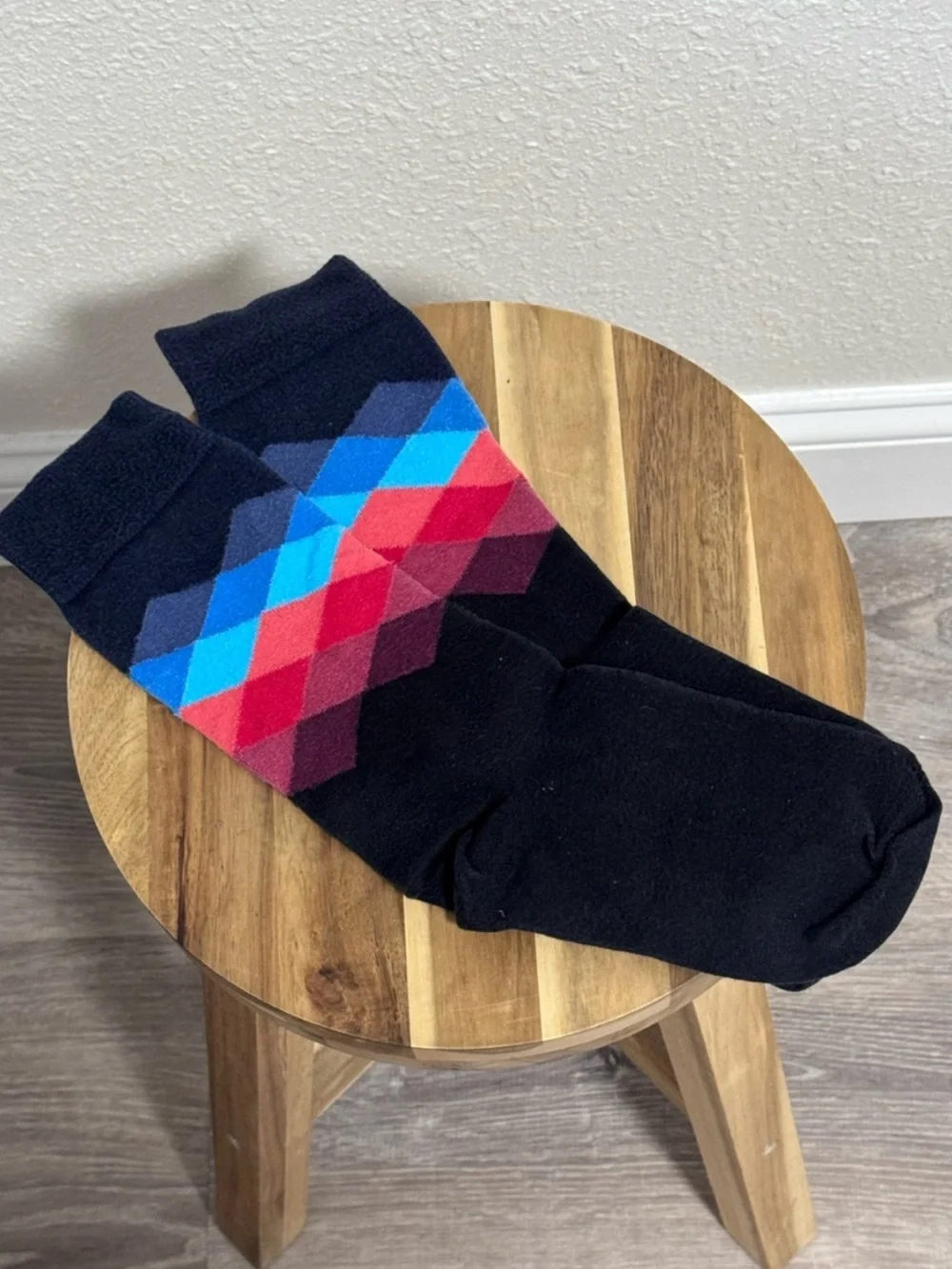 Happy Socks Unisex Colorful Argyle Crew Socks OSFM Multi-Color Blue Red Black